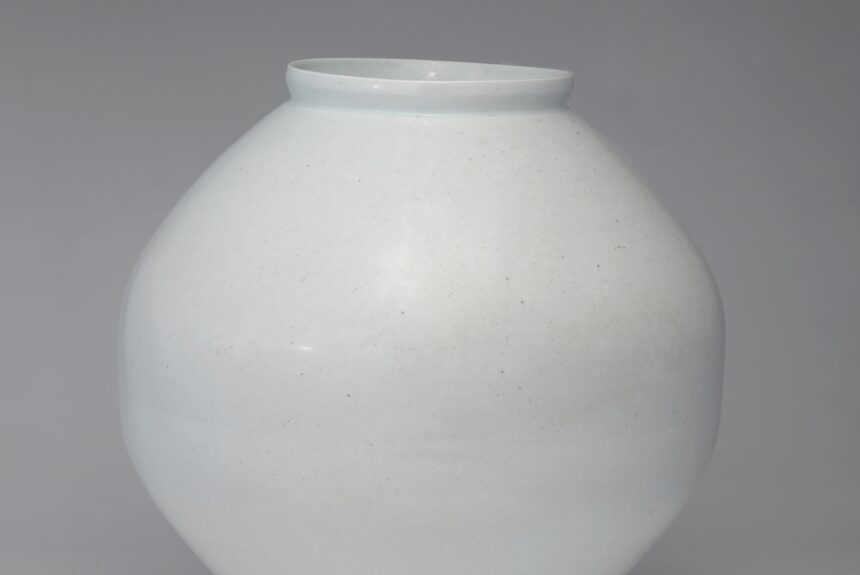 ‘Earthly Eloquence’ Korean Ceramics Exhibition
